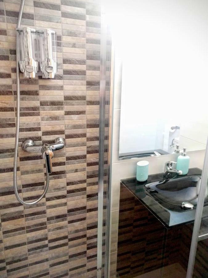 A Pocos Minutos Del Centro Con Parking Gratis En El Edificio Nº Registro Vu-74 Appartement Salamanca Buitenkant foto